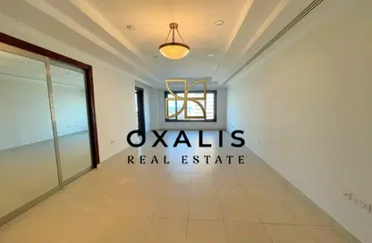 Apartment - 2 Bedrooms - 3 Bathrooms for rent in East Porto Drive - Porto Arabia - The Pearl Island - Doha