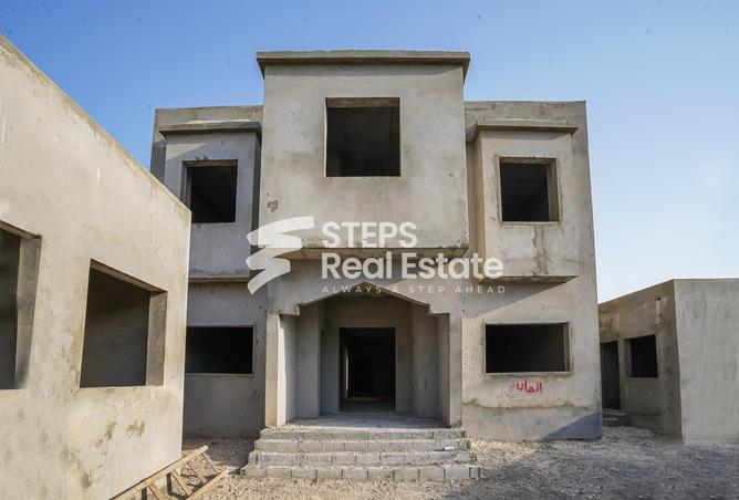 Villa - 7 Bedrooms for sale in Umm Abirieh - Al Shamal
