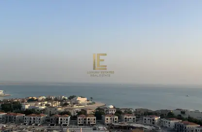 Apartment - 2 Bedrooms - 3 Bathrooms for sale in West Porto Drive - Porto Arabia - The Pearl Island - Doha