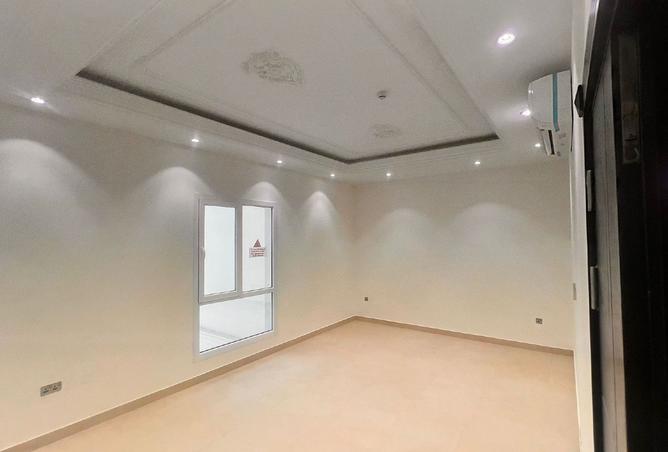 933600 - Property Image 2