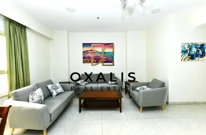 Apartment - 2 Bedrooms - 2 Bathrooms for rent in Anas Street - Fereej Bin Mahmoud North - Fereej Bin Mahmoud - Doha