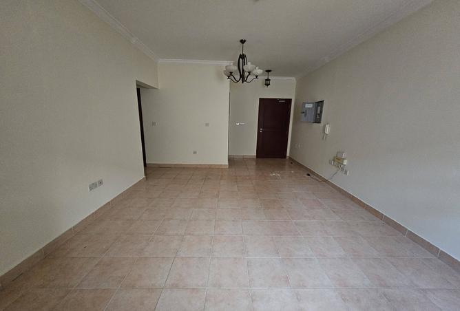 953562 - Property Image 2