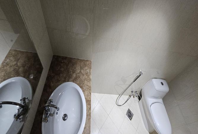 987295 - Property Image 3