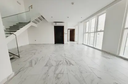 Apartment - 3 Bedrooms - 3 Bathrooms for rent in Musheireb Apartments - Musheireb - Doha