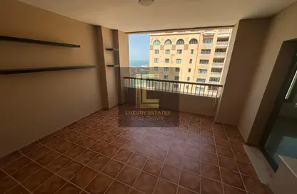 Apartment - 1 Bedroom - 2 Bathrooms for rent in West Porto Drive - Porto Arabia - The Pearl Island - Doha