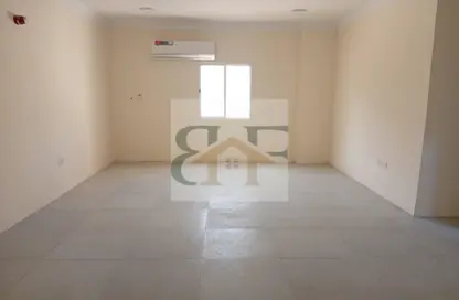 Apartment - 3 Bedrooms - 3 Bathrooms for rent in Al Muntazah - Doha