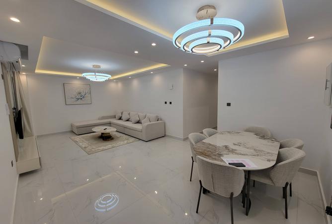 955916 - Property Image 2