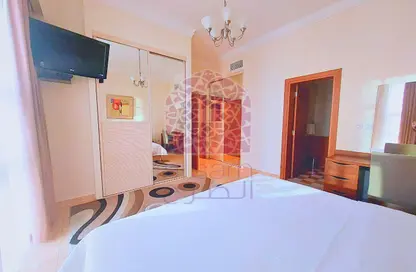 Apartment - 2 Bedrooms - 2 Bathrooms for rent in Al Rabban Tower - West Bay - West Bay - Doha