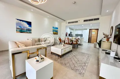 Apartment - 1 Bedroom - 2 Bathrooms for sale in Lusail Residence - Marina District - Lusail