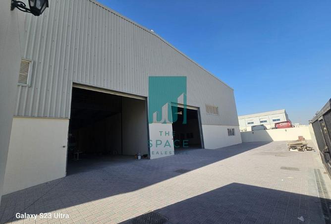 976591 - Property Image 2