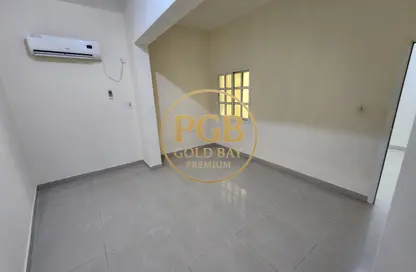 شقة - 1 حمام للايجار في ام غوالينا تجارية - ام غويلينا - أم غويلينا - الدوحة