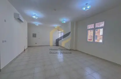 شقة - 2 غرف نوم - 2 حمامات للايجار في 28  نجمة - شارع ابن درهم - نجمة - الدوحة