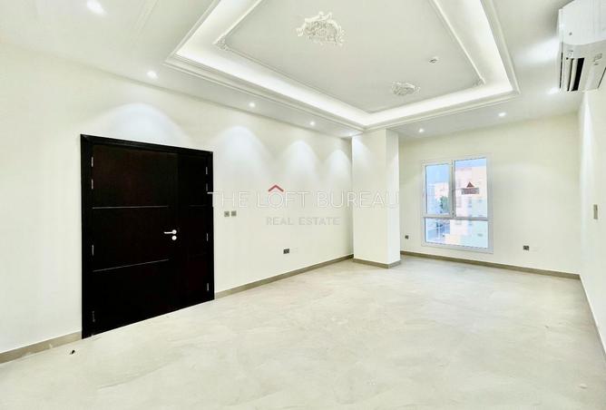 934177 - Property Image 2