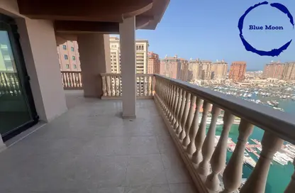 شقة - 3 غرف نوم - 4 حمامات للبيع في طريق بورتو الشرقي - بورتو أرابيا - جزيرة اللؤلؤة - الدوحة