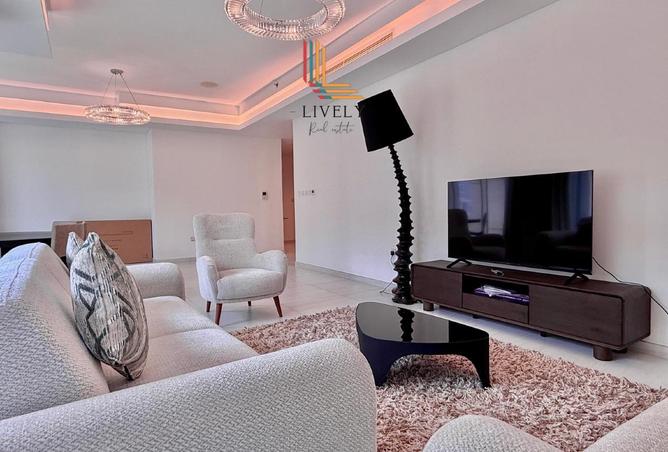 967306 - Property Image 3