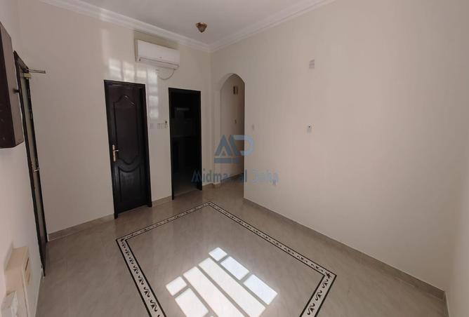 941590 - Property Image 2