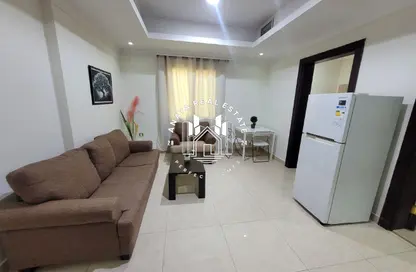 Apartment - 1 Bedroom - 2 Bathrooms for rent in Hadramout Street - Doha Al Jadeed - Doha
