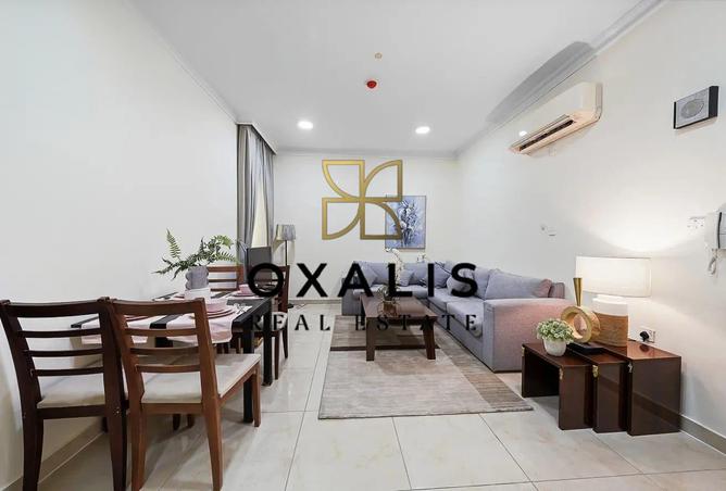 929392 - Property Image 3