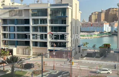 Apartment - 1 Bedroom - 2 Bathrooms for rent in Gewan Island - The Pearl Island - Doha