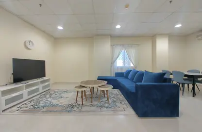 Apartment - 2 Bedrooms - 2 Bathrooms for rent in Al Sadd Road - Al Sadd - Doha