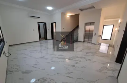 Villa - 7 Bedrooms - 7+ Bathrooms for rent in Al Kheesa - Al Kheesa - Umm Salal Mohammed