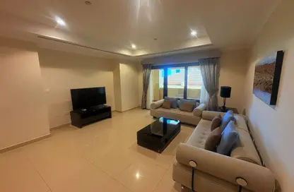 Apartment - 1 Bedroom - 2 Bathrooms for rent in West Porto Drive - Porto Arabia - The Pearl Island - Doha