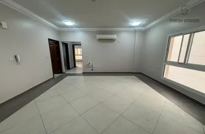 Apartment - 2 Bedrooms - 3 Bathrooms for rent in Al Sadd Road - Al Sadd - Doha