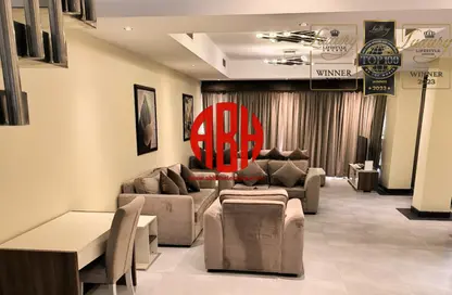 Compound - 4 Bedrooms - 5 Bathrooms for rent in Wadi Al Markh - Muraikh - AlMuraikh - Doha