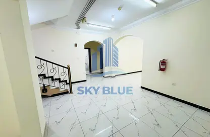 Villa - 5 Bedrooms - 4 Bathrooms for rent in Ain Khaled Villas - Ain Khaled - Doha