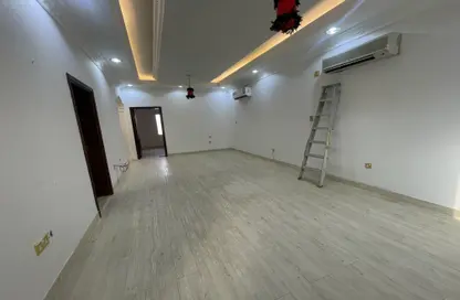 Compound - 3 Bedrooms - 4 Bathrooms for rent in Star Villas - Muaither South - Muaither Area - Doha