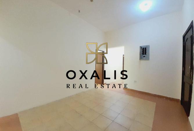 971327 - Property Image 2