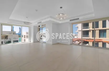 Apartment - 3 Bedrooms - 5 Bathrooms for rent in Gewan Island - The Pearl Island - Doha