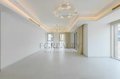 Apartment - 2 Bedrooms - 2 Bathrooms for rent in Gewan Island - The Pearl Island - Doha