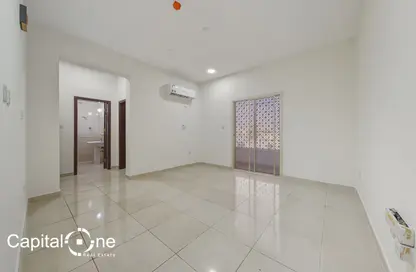 Apartment - 2 Bedrooms - 1 Bathroom for rent in Ammar Bin Yasser Street - Al Aziziyah - Doha