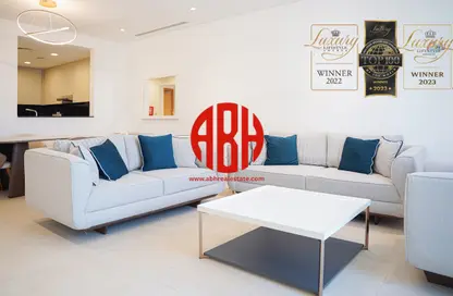 Apartment - 2 Bedrooms - 3 Bathrooms for sale in Floresta Gardens - Floresta Gardens - The Pearl Island - Doha