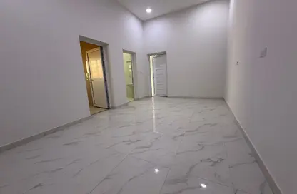 Villa - 2 Bedrooms - 2 Bathrooms for rent in Al Wukair - Al Wukair - Al Wakra