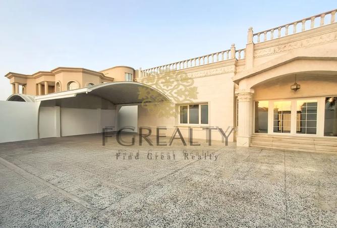 930844 - Property Image 2