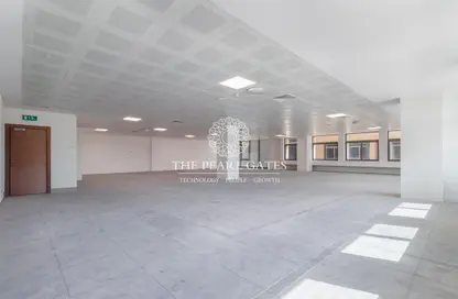 Office Space - Studio for rent in Thabit Bin Zaid Street - Al Mansoura - Doha