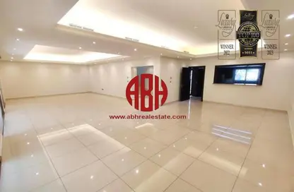 Compound - 5 Bedrooms - 5 Bathrooms for rent in Al Messila - Al Messila - Doha