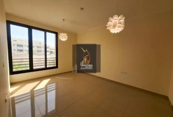 999320 - Property Image 2