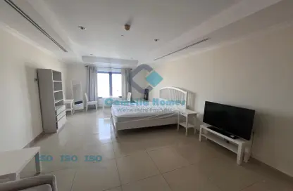 Apartment - Studio - 1 Bathroom for rent in Porto Arabia - The Pearl Island - Doha