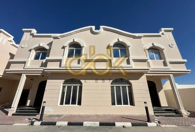 998743 - Property Main Image