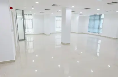 Office Space - Studio - 2 Bathrooms for rent in Al Aman Street - Umm Ghuwailina - Doha