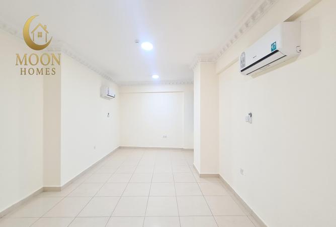 980111 - Property Image 2