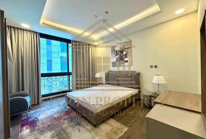 982811 - Property Image 2