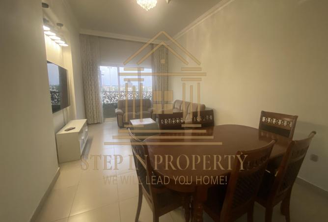 944631 - Property Image 2