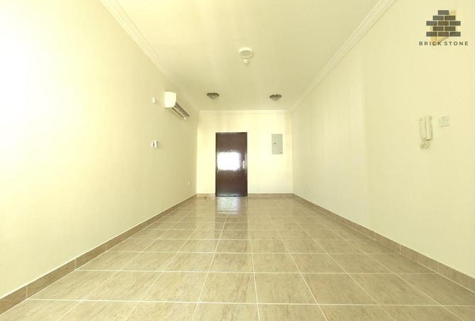 966427 - Property Main Image