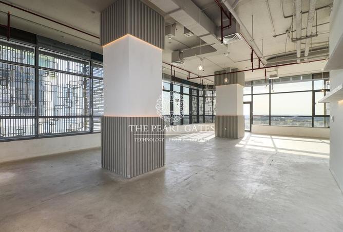 885996 - Property Image 3