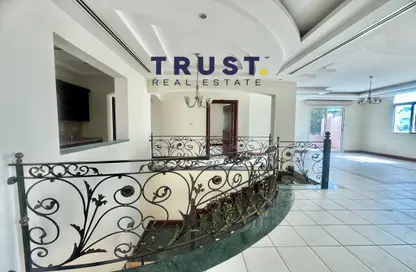 فيلا - 5 غرف نوم - 6 حمامات للايجار في بحيرة وست لاجون - الدوحة