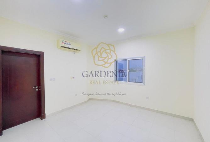 953410 - Property Image 3